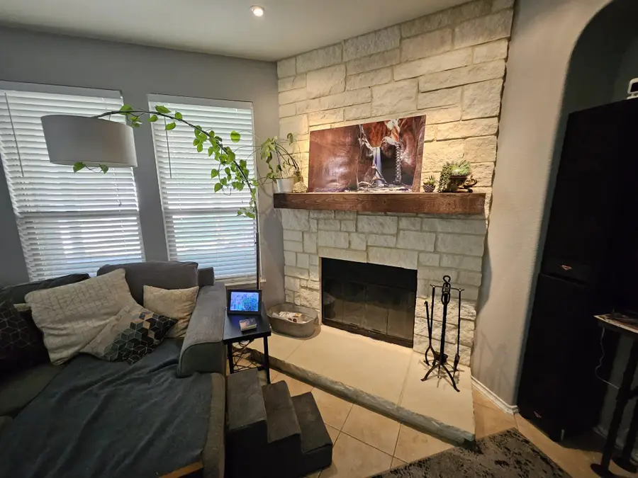 913 Water Hyacinth Loop, Leander, TX 78641 - Image #3