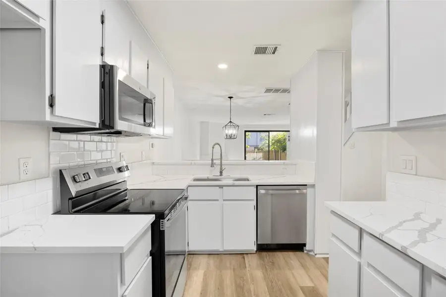 7122 Wood Hollow Dr #29, Austin, TX 78731 - #2