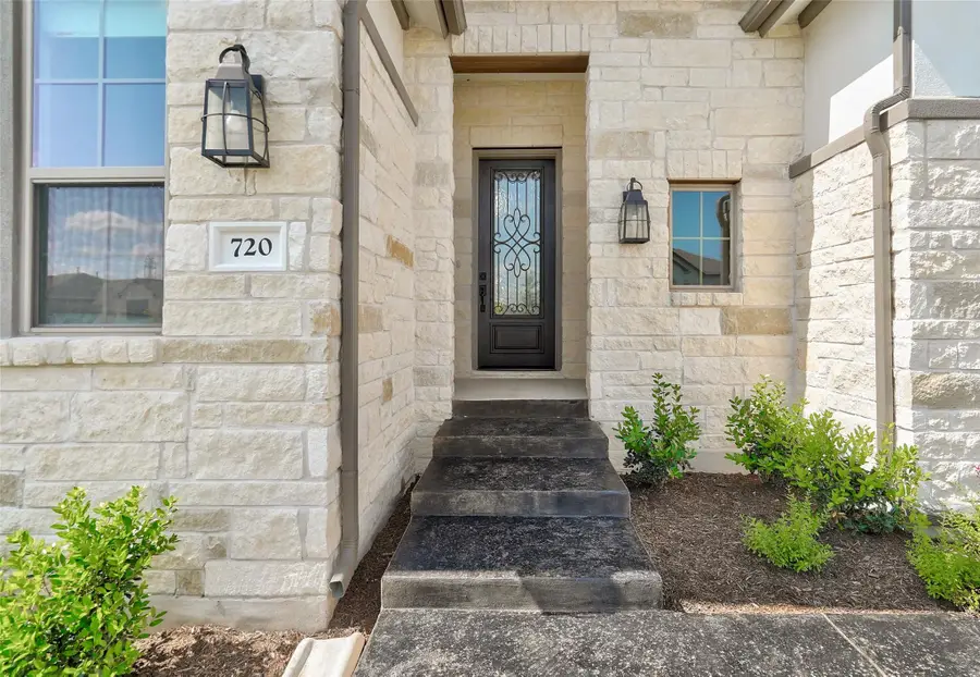 720 Rawson Bnd, Austin, TX 78738 - Image #2