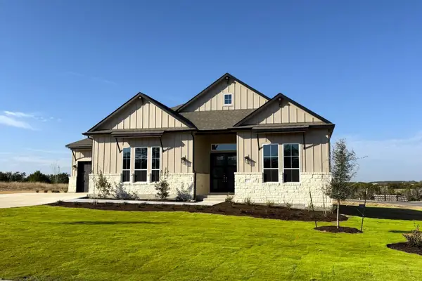 1121 Doelling Dr, Florence, TX 76527