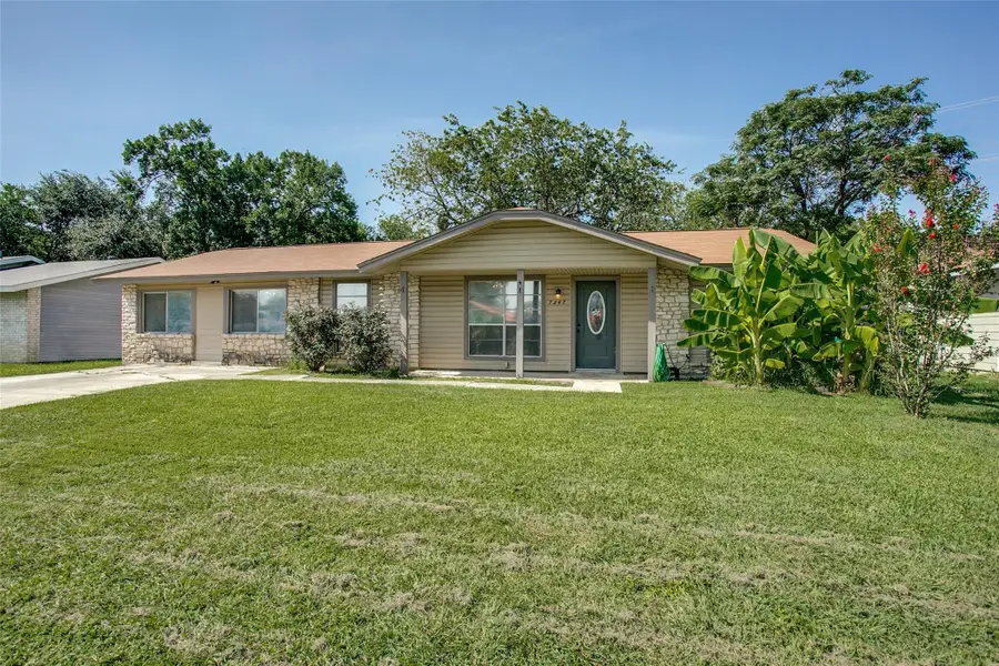 7247 Glen Hl, San Antonio, TX 78239 - #2