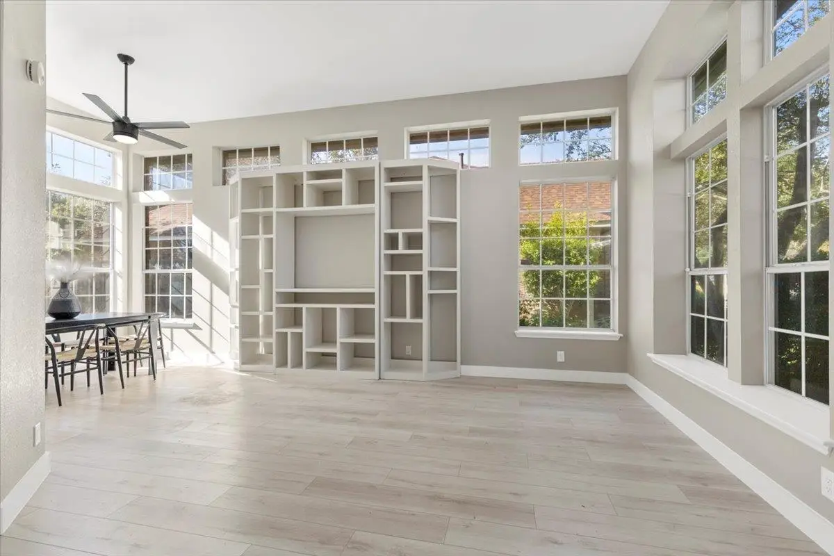 7606 Kiva Dr, Austin, TX 78749 - Image #1