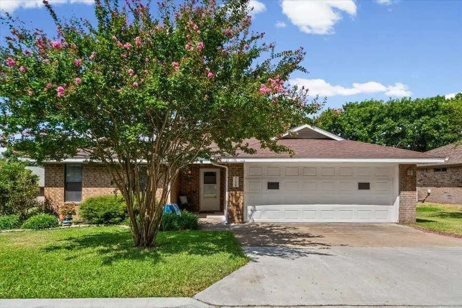 708 Cottonwood Dr, Burnet, TX 78611 - #2