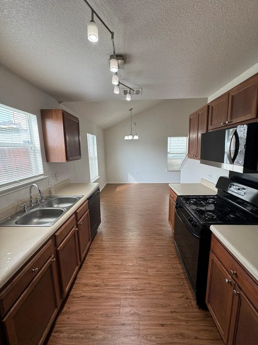 17741 Golden Valley Dr, Manor, TX 78653 - #2