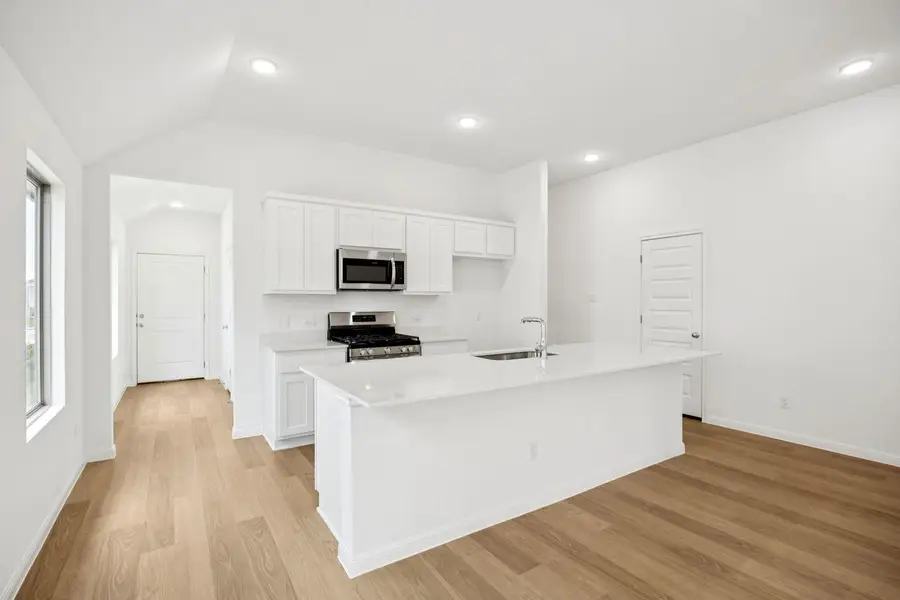 142 Tolo Dr, Elgin, TX 78621 - Image #3