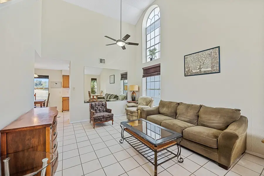 8612 Piney Creek Bnd, Austin, TX 78745 - Image #2