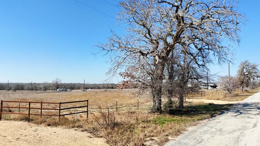 8200 Old Colony Line Rd, Dale, TX 78616 - #3