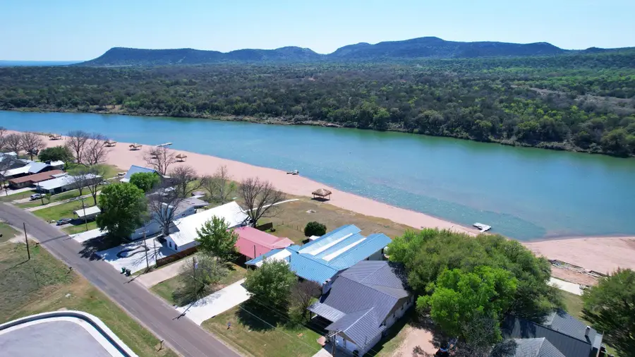 4690 River Oaks Dr, Kingsland, TX 78639 - #2