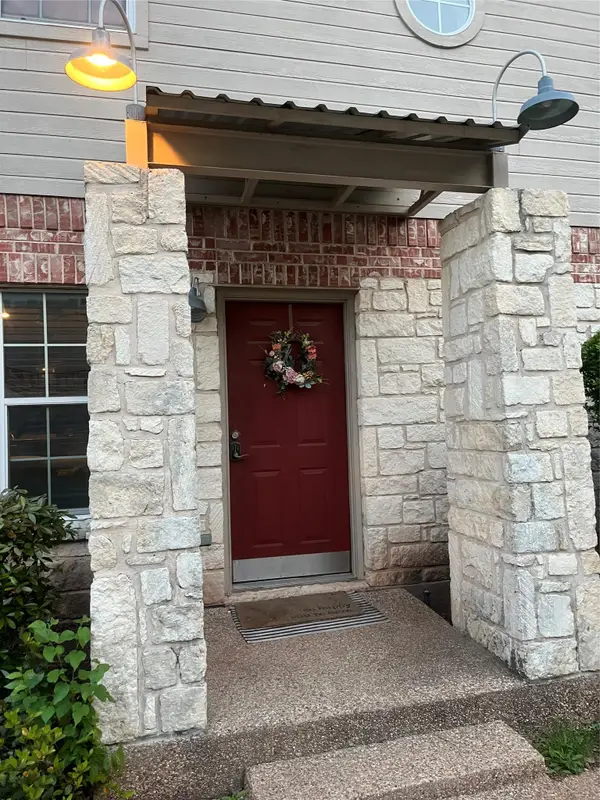 2101 S 7th St, Waco, TX 76706