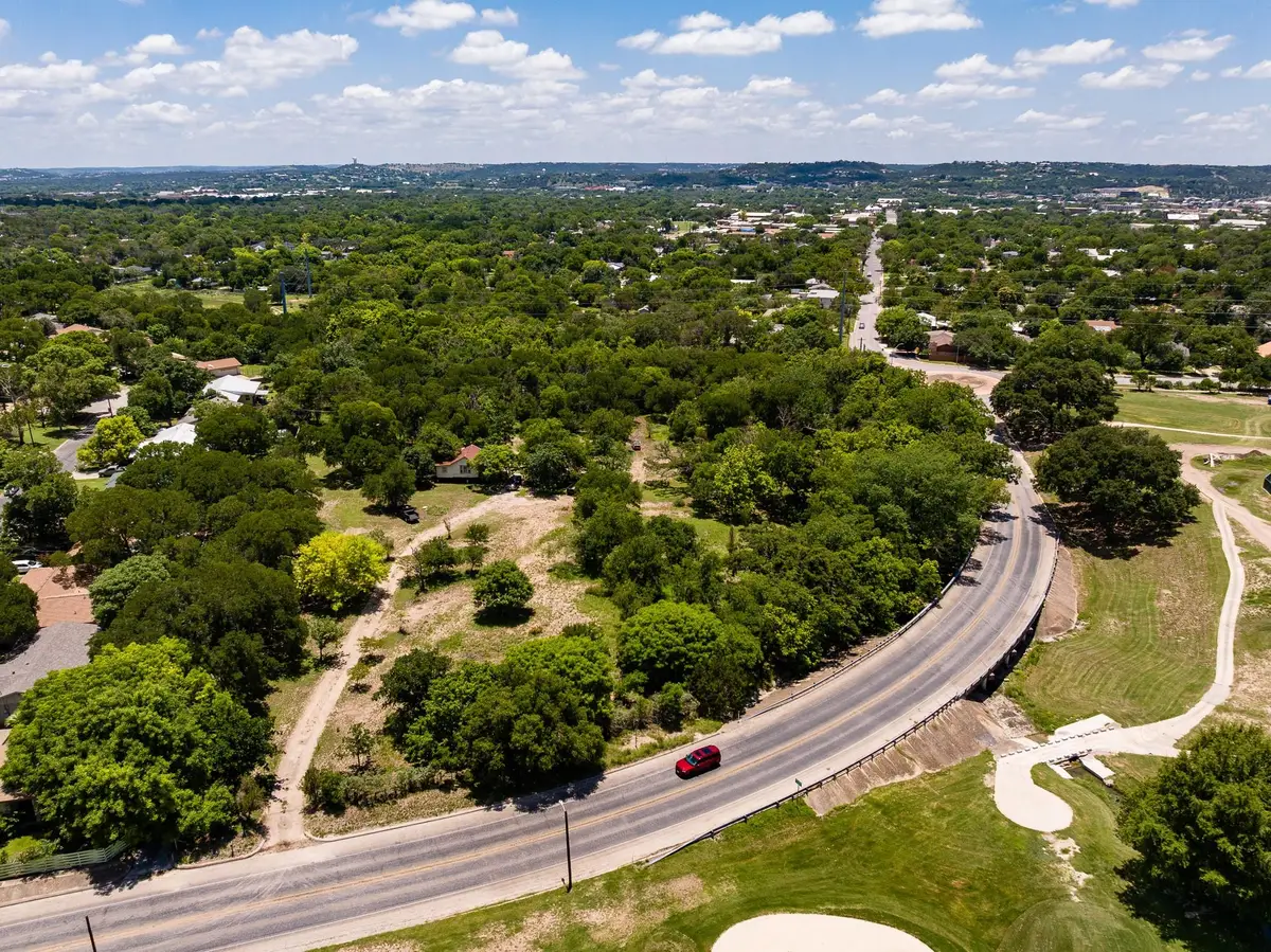 951 Cypress Creek Rd, Kerrville, TX 78028 - #1