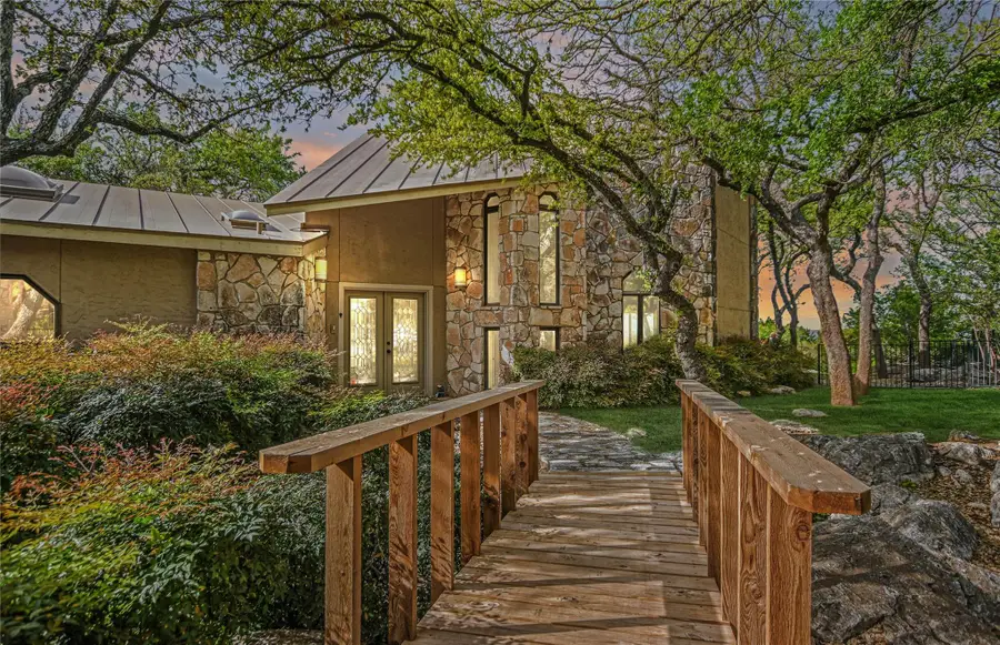 900 Sharp Rock, Horseshoe Bay, TX 78657 - #3