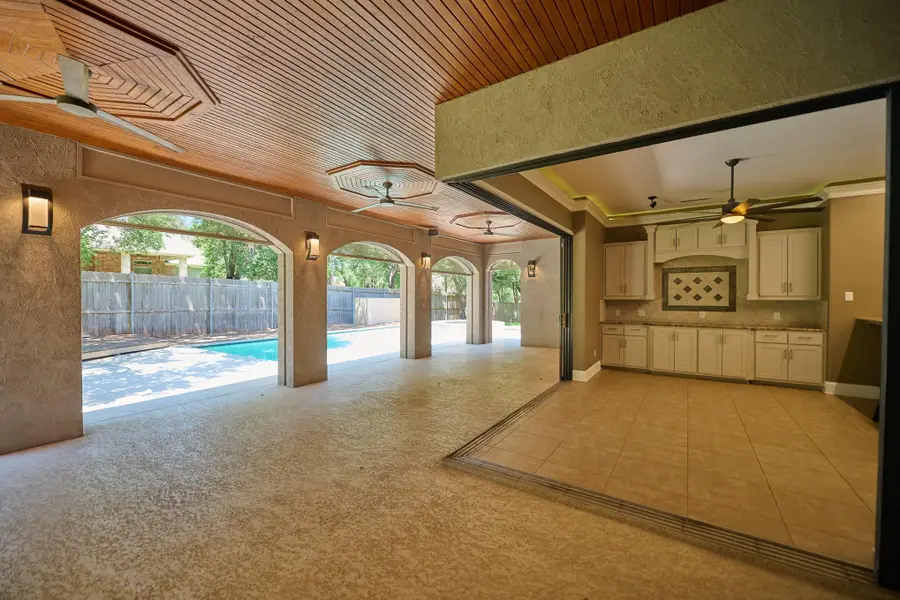 2205 Sunrise Dr, Belton, TX 76513 - #2