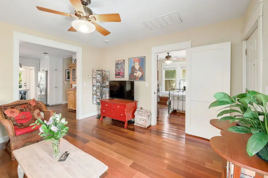 1006 E 44th St, Austin, TX 78751 - Image #3