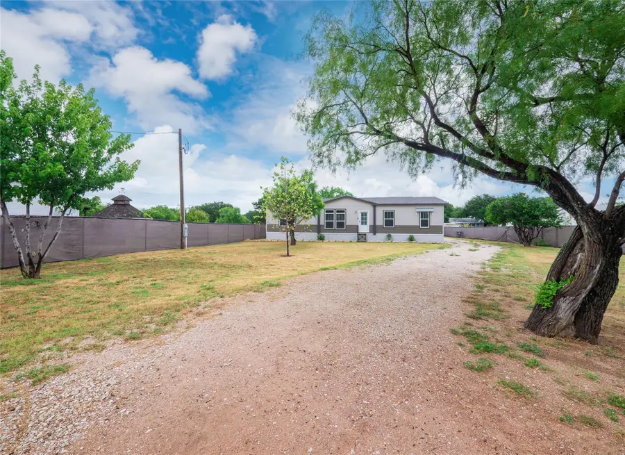 1106 Hi Line Dr, Buchanan Dam, TX 78609 - #3