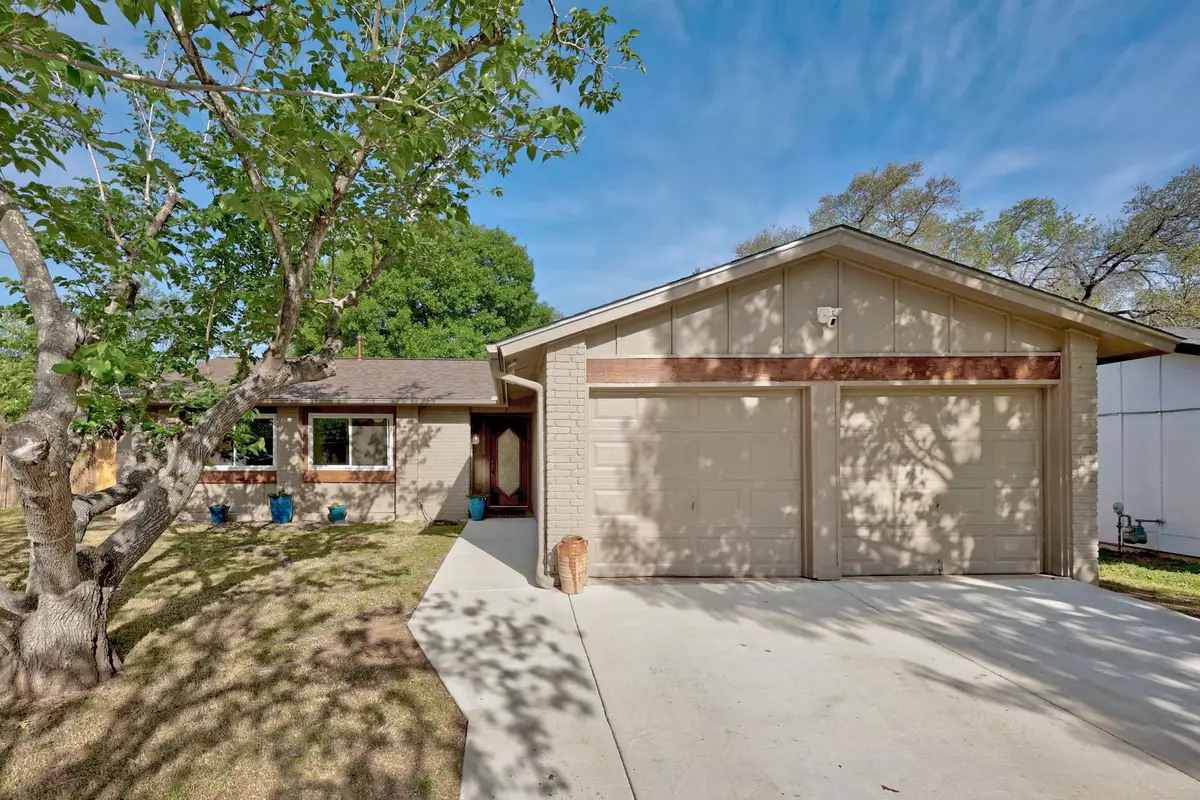 7810 Woodcroft Dr, Austin, TX 78749 - #1