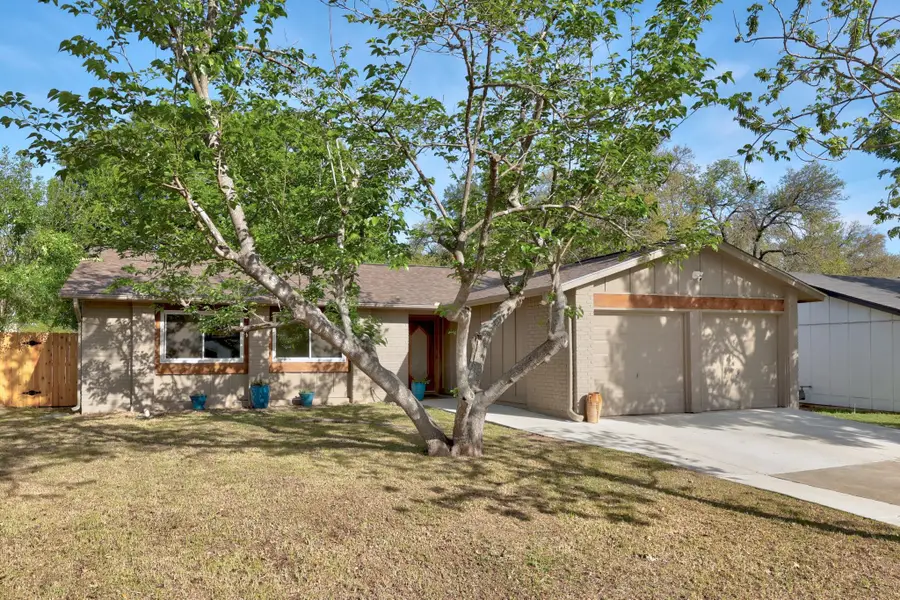7810 Woodcroft Dr, Austin, TX 78749 - #2