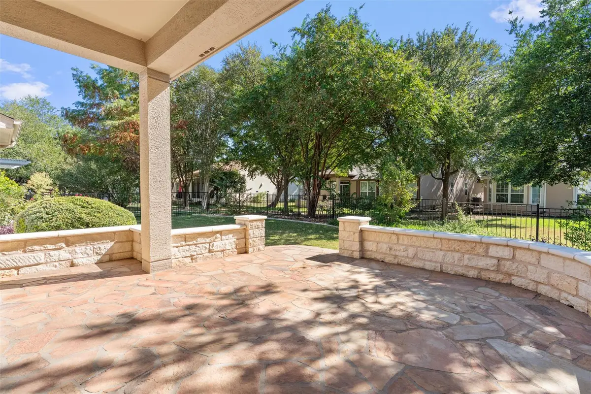 102 Breckenridge St, Georgetown, TX 78633 - Image #1