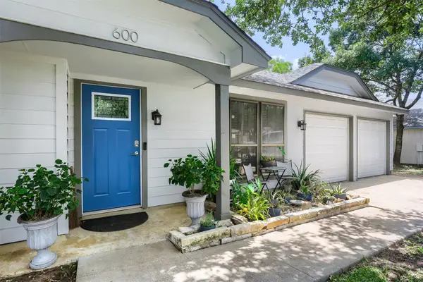 600 Live Oak Dr, Cedar Park, TX 78613