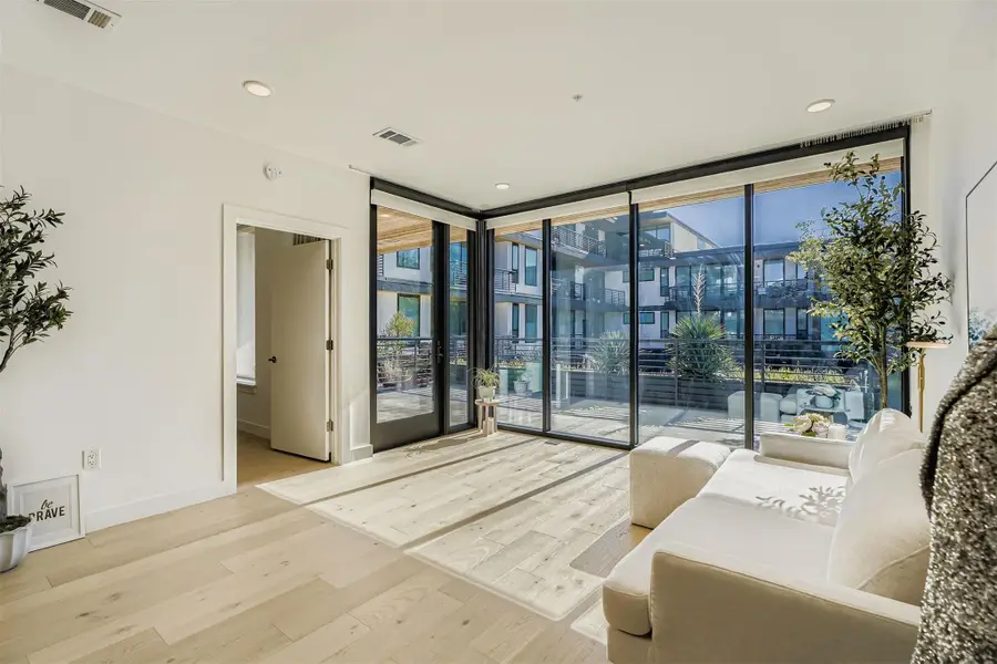 1600 S 1st St #201, Austin, TX 78704 - Image #3