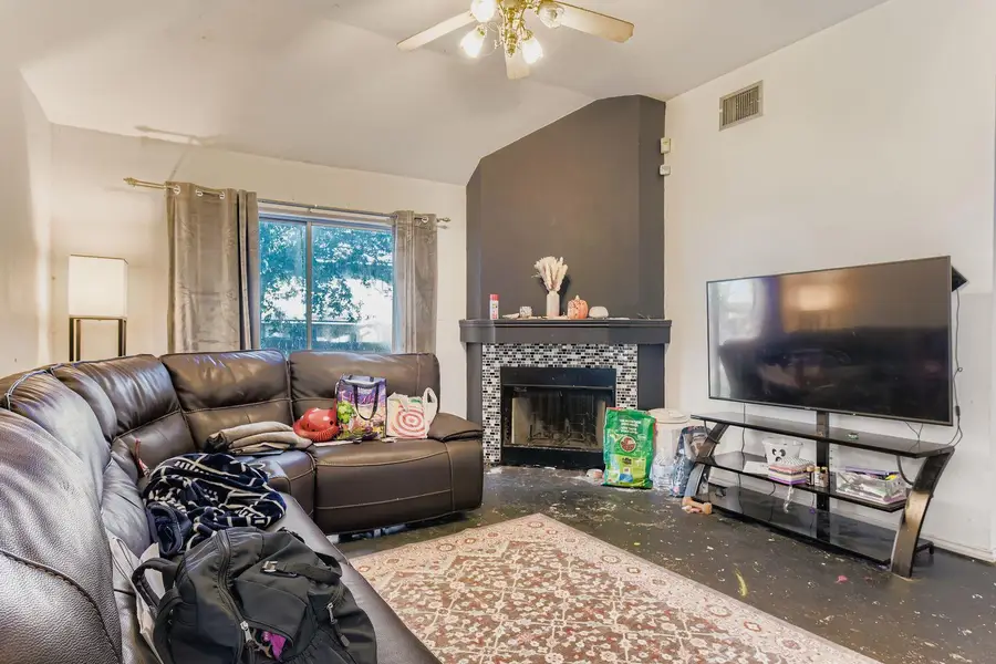 4705 Fallenash Dr, Austin, TX 78725 - Image #2