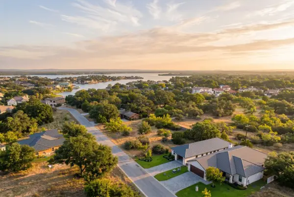 817 Sun Ray, Horseshoe Bay, TX 78657