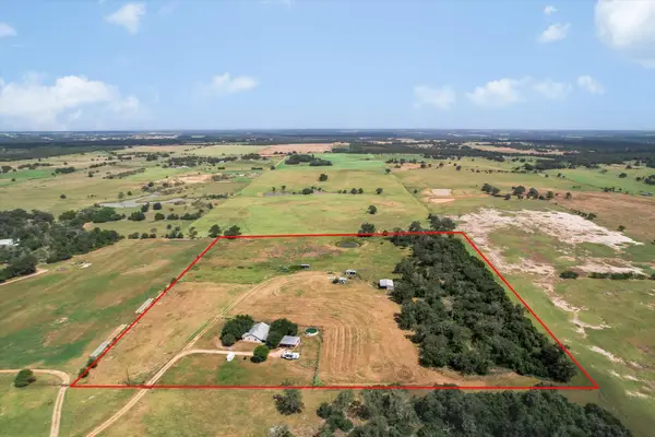 1170 Private Road 3241, Lincoln, TX 78948
