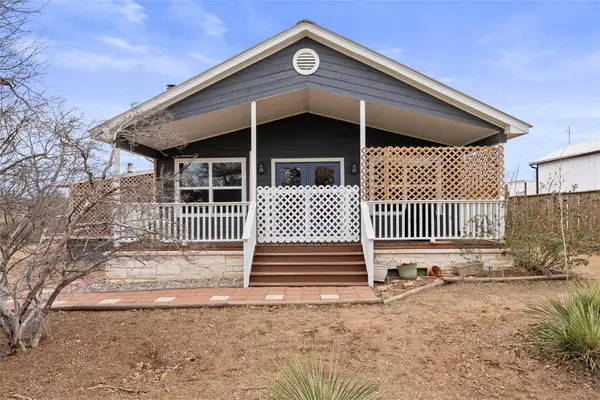 813 Airway St, Kingsland, TX 78639