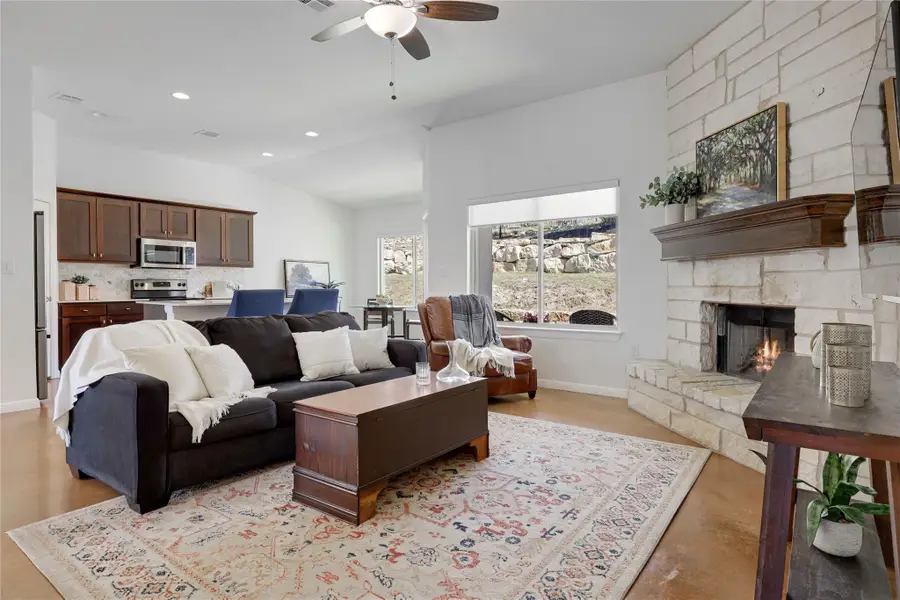 3407 Eisenhower Ave, Lago Vista, TX 78645 - #2