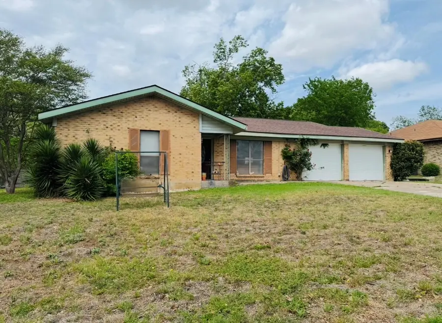 206 Loesch Dr, Elgin, TX 78621 - #3
