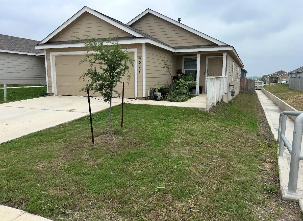 9227 Honey Mesquite, Seguin, TX 78155 - #1