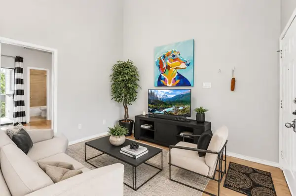601 Nelray Blvd #12, Austin, TX 78751