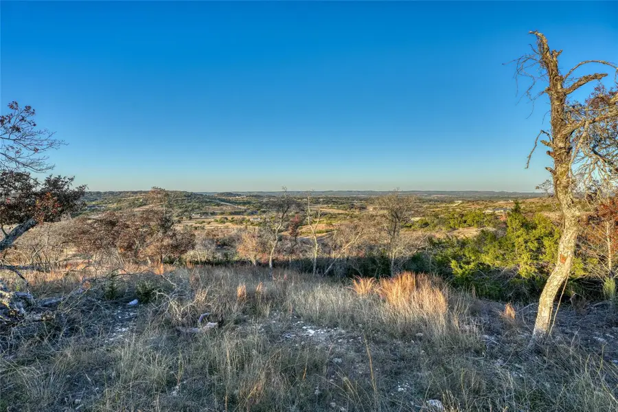 136 Falling Oak Dr Dr, Blanco, TX 78606 - Image #3