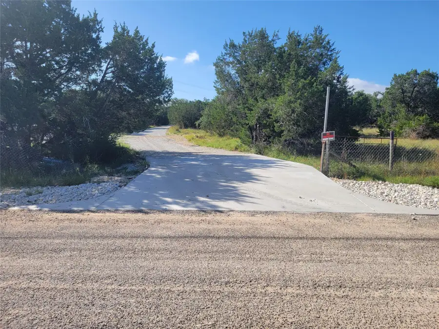 638 Bonita Dr, Blanco, TX 78606 - #2