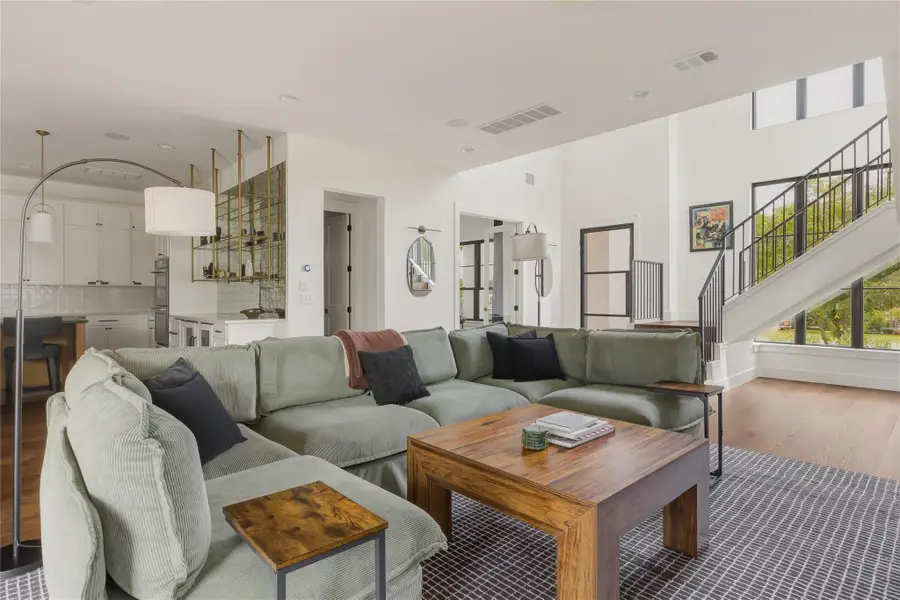 705 W 10th St, Georgetown, TX 78626 - #2
