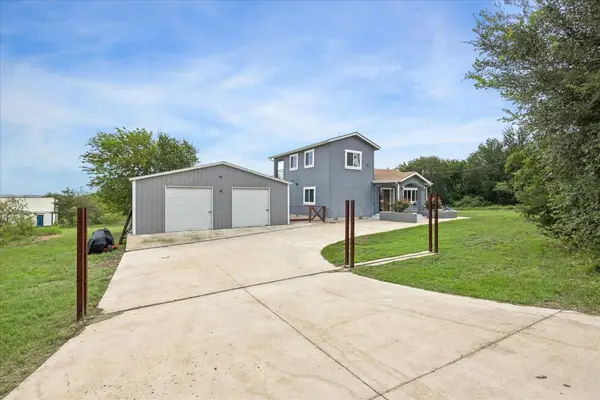 730 Spoke Hollow Rd, Lockhart, TX 78644