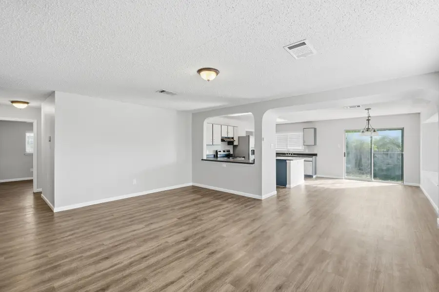 3205 Settlement Dr, Round Rock, TX 78665 - Image #2