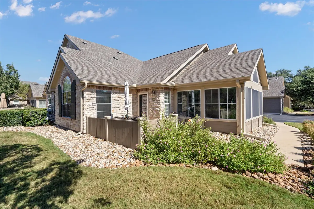 30 Wildwood Dr #32, Georgetown, TX 78633 - #1
