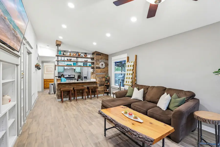 721 Fort Chadbourne Dr, Austin, TX 78748 - #3