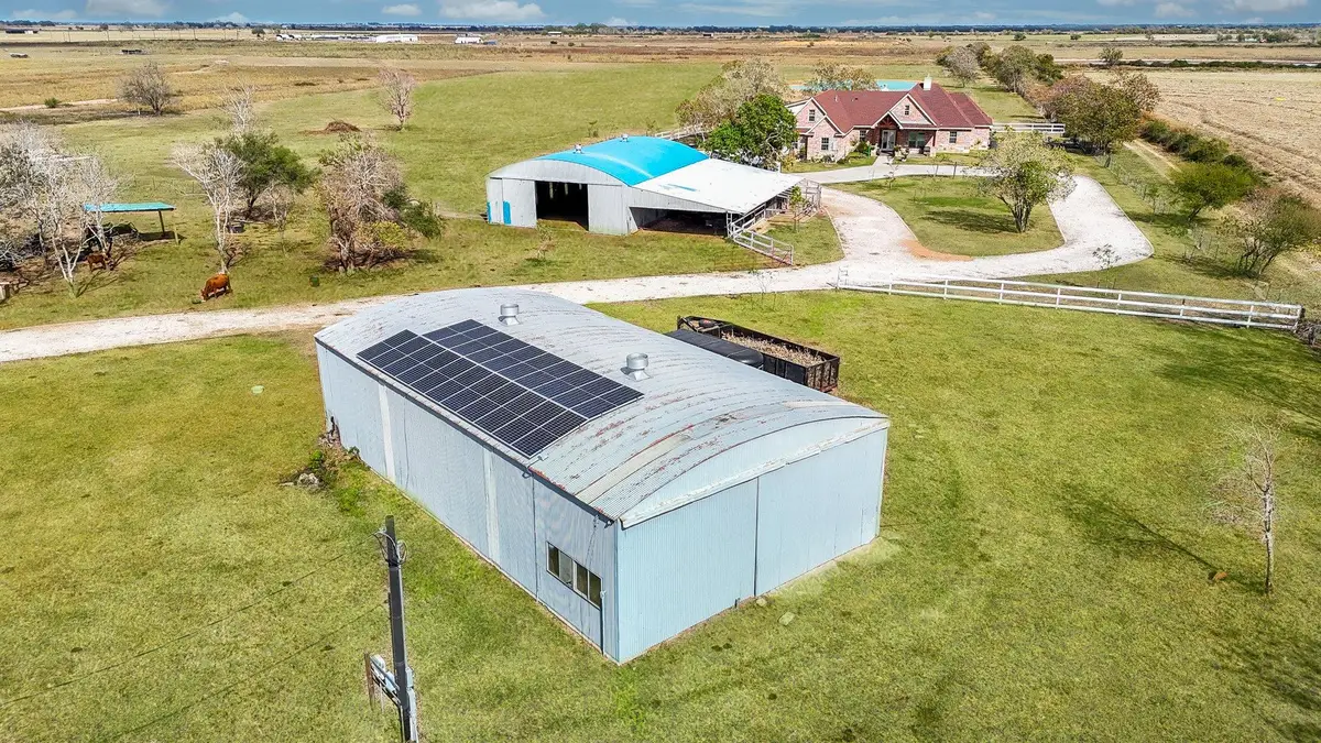 1093 Sunderman Rd, Alleyton, TX 78935 - Image #1