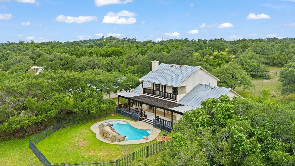 271 Summit Dr, Round Mountain, TX 78663 - #1