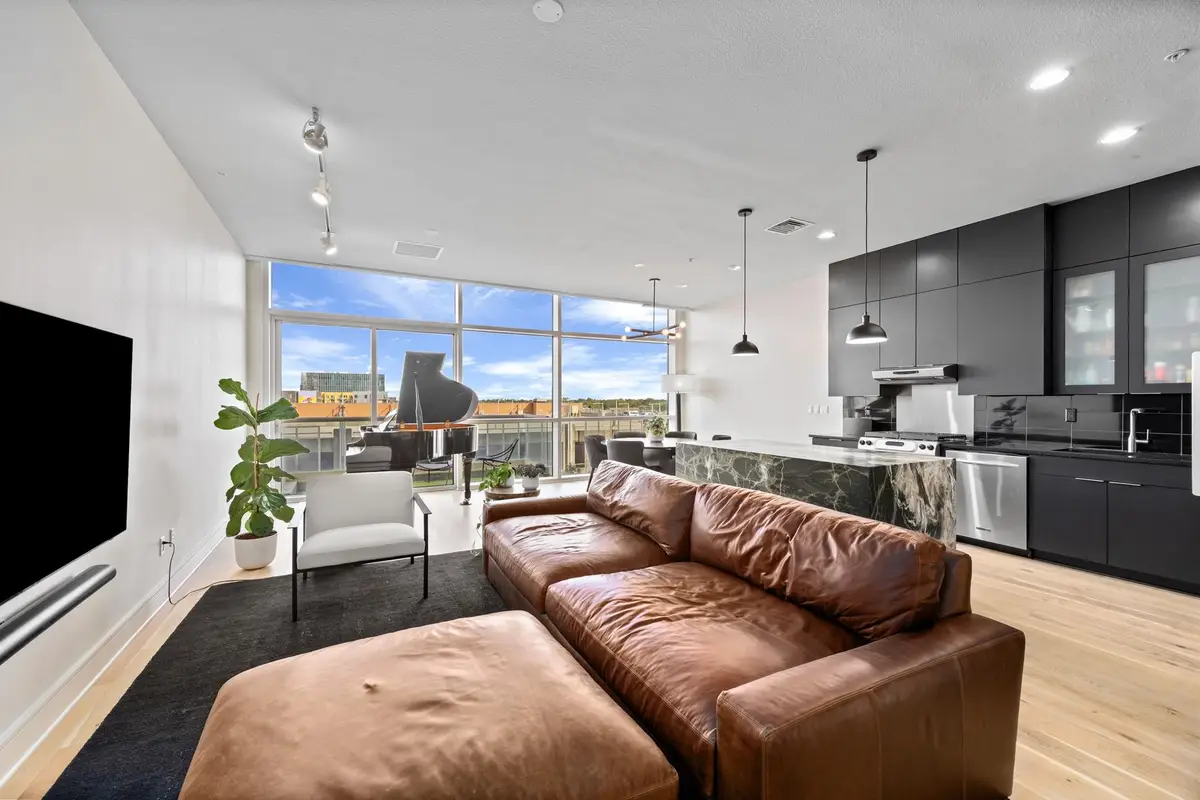 555 E 5th St #521, Austin, TX 78701 - #1