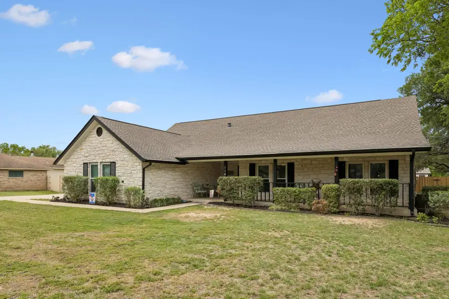 114 Cedar Dr, Mountain City, TX 78610 - #2