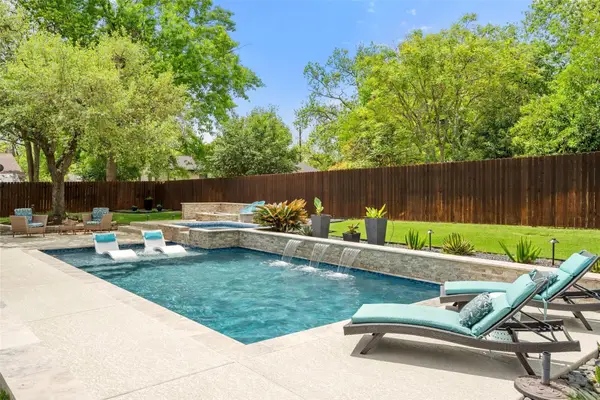 1614 S College St, Georgetown, TX 78626