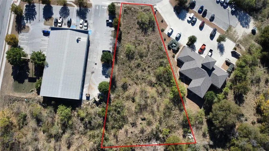 106 Willow Springs Dr, San Marcos, TX 78666 - Image #2