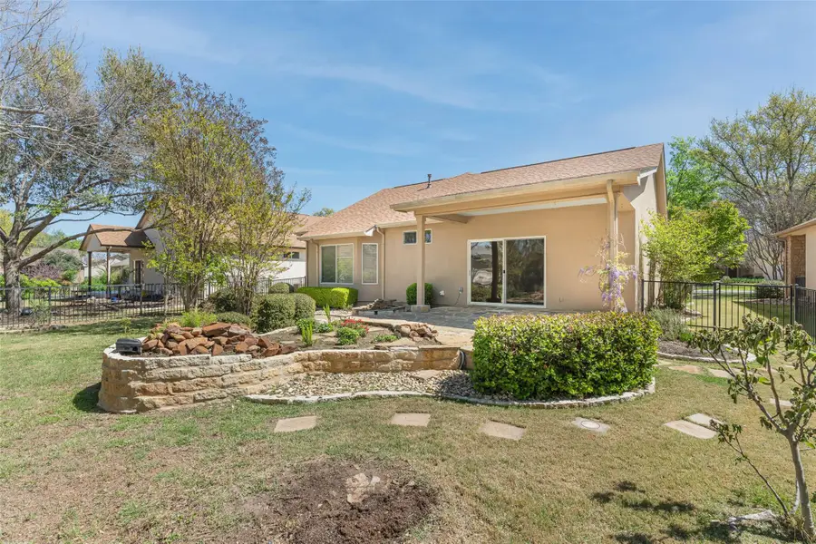 516 Texas Dr, Georgetown, TX 78633 - #3