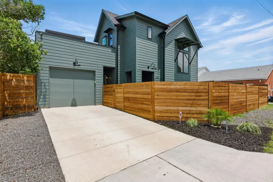2105 Sl Davis Ave. #2, Austin, TX 78702 - #3