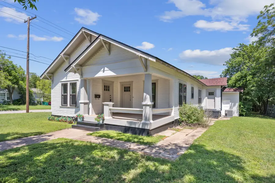 617 N Beal St, Belton, TX 76513 - #3