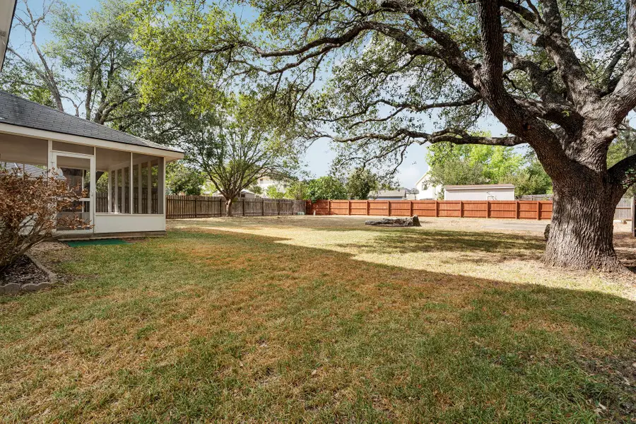 5606 Kayview Dr, Austin, TX 78749 - #3