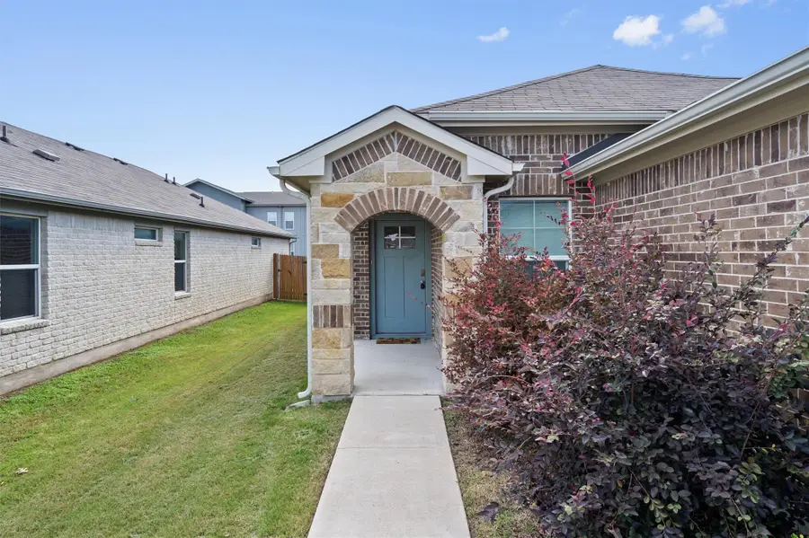 417 Dubina Ave, Georgetown, TX 78626 - #2