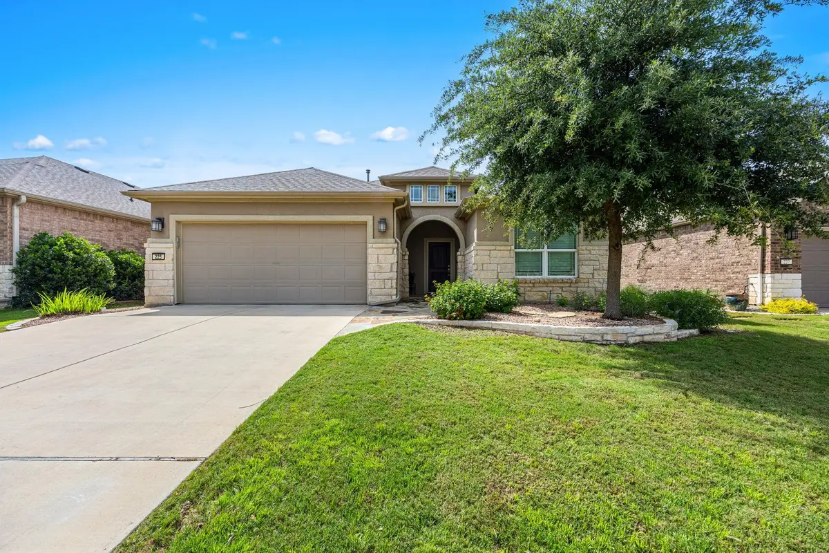 225 Tradinghouse Creek St, Georgetown, TX 78633 - #1